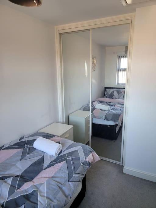 2 Bedroom End Of Terrace House Wellington  Luaran gambar