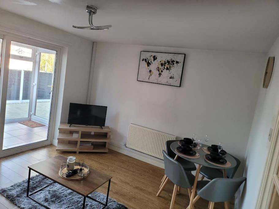2 Bedroom End Of Terrace House Wellington  Luaran gambar