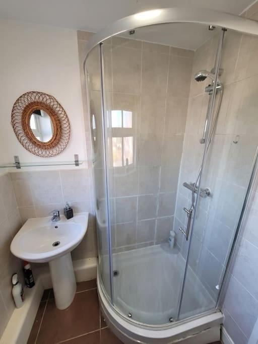 2 Bedroom End Of Terrace House Wellington  Luaran gambar